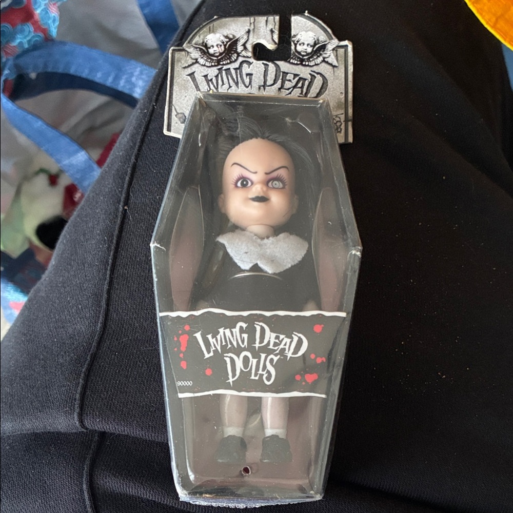 Living Dead Dolls Figure in Coffin